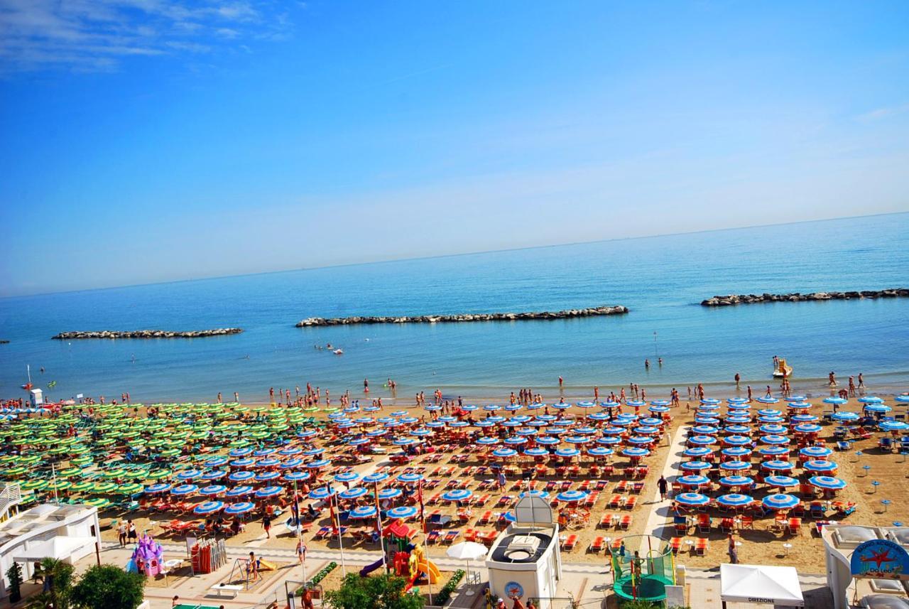 Hotel President Bellaria-Igea Marina Buitenkant foto